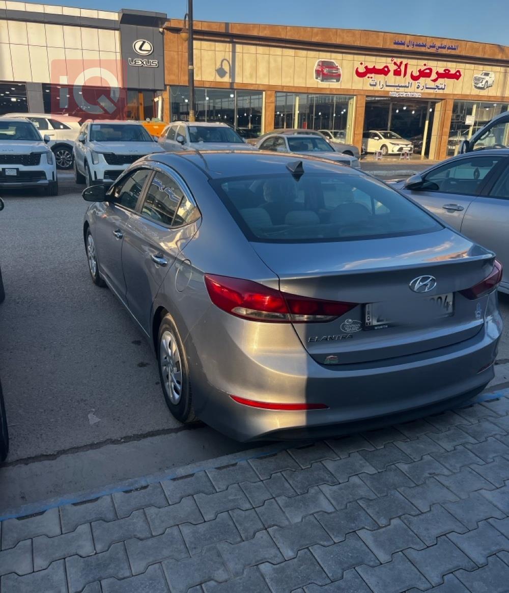 هیۆندای ئەلەنترا